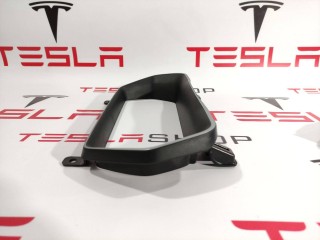 Рамка приборной панели, ориг. номер 1033041-00-C, Tesla Model X 2015-2021