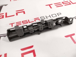 прочая запчасть, ориг. номер 1059180-00-A, Tesla Model X 2015-2021
