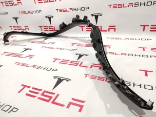 Накладка проема подъемной задней двери, ориг. номер 1058413-00-, 1059951-00-, Tesla Model X 2015-2021