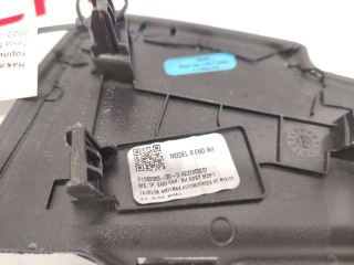 Накладка боковая торпеды, ориг. номер 1563065-00-D, Tesla Model S 2-й рест 2021-2026
