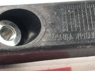 Кронштейн карты (обшивки) двери, ориг. номер 1584751-00-A, Tesla Model S 2-й рест 2021-2026