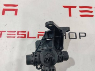 прочая запчасть, ориг. номер 1593942-00-A, Tesla Model S  [2-й рестайлинг] 2021-2026
