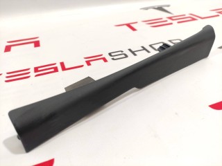 Накладка стойки А, (средняя высота), ориг. номер 1566077-00-B, Tesla Model S 2-й рест 2021-2026