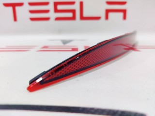 Отражатель заднего бампера, ориг. номер 1495817-00-C, Tesla Model Y 2020-2026