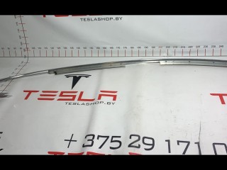 Молдинг кузова боковой, ориг. номер 103930800A, Tesla Model S 2012-2016