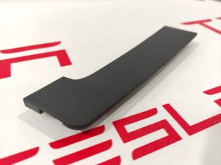 Заглушка обшивки (карты) двери, ориг. номер 1599719-00-A-1, 1566145-00-A, Tesla Model S 2-й рест 2021-2026