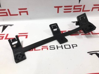 прочая запчасть, ориг. номер 1046957-00-F, Tesla Model X  [рестайлинг] 2021-2026