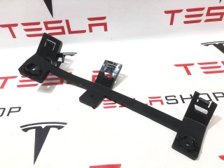 прочая запчасть, ориг. номер 1046959-00-F, Tesla Model X 2015-2021