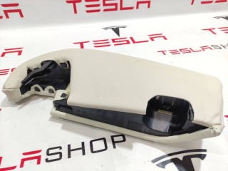 Подушка сиденья 2-го ряда (боковая), ориг. номер 1582453-00-C, Tesla Model S 2-й рест 2021-2026