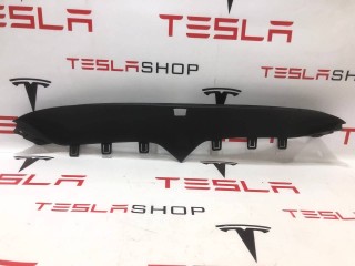 Накладка гриля бампера переднего верхняя, ориг. номер 1047021-00-E, Tesla Model X 2015-2021