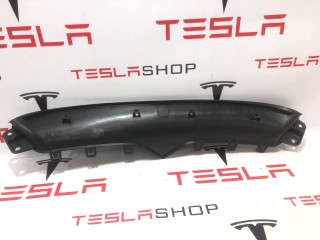 Накладка гриля бампера переднего верхняя, ориг. номер 1047021-00-E, Tesla Model X 2015-2021