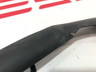 Уплотнитель порога, ориг. номер 6009588-00-D, Tesla Model S 2-й рест 2021-2026