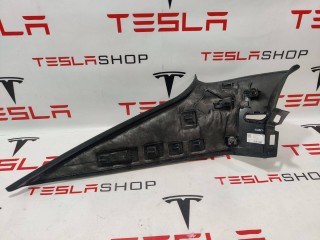Накладка стойки С, ориг. номер 1565767-00-C, Tesla Model S 2-й рест 2021-2026