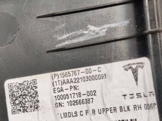 Накладка стойки С, ориг. номер 1565767-00-C, Tesla Model S 2-й рест 2021-2026