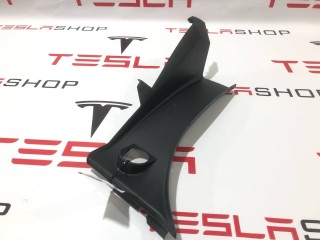 Накладка багажного проема наружная, ориг. номер 1006674-00-H, Tesla Model S 2-й рест 2021-2026