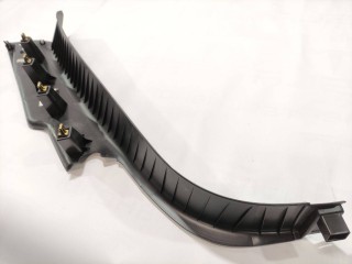 Накладка стойки С, ориг. номер PT00001388, PTY0104126, Rivian R1T 2021-2024
