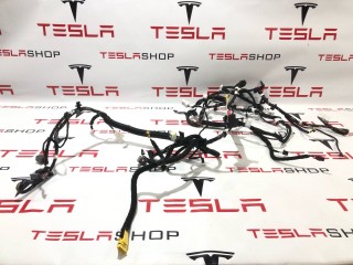 Электропроводка центральной панели, ориг. номер 1489040-04-D, Tesla Model Y 2020-2026