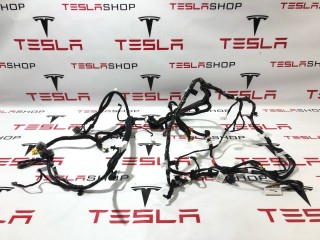 Электропроводка центральной панели, ориг. номер 1489040-04-D, Tesla Model Y 2020-2026