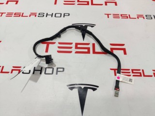 прочая запчасть, ориг. номер 1565714-00-A, 1083340-00-J, Tesla Model 3 2017-2021
