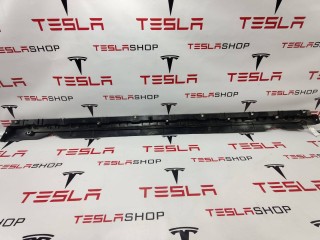 Накладка порога рокерной панели, ориг. номер 1497741-00-B, 1497649-00-A, Tesla Model Y 2020-2026