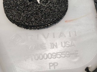 Накладка внутренняя двери, ориг. номер PT00009559-E, Rivian R1T 2021-2024