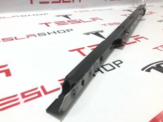 Планка прижимная основной батареи, ориг. номер 1014153-2M-13, Tesla Model S 2016-2021