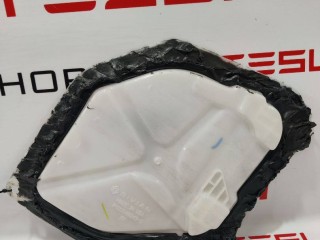 Накладка внутренняя двери, ориг. номер PT00049243-D, Rivian R1T 2021-2024