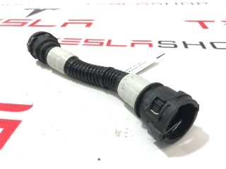 Патрубок системы охлаждения (RIVIAN R1T), ориг. номер PT00084713-B, Rivian R1T 2021-2024