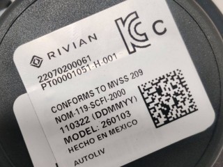 Ремень безопасности 2-го ряда сидений, ориг. номер PT00001051-H, Rivian R1T 2021-2024