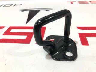 Петля замка крышки багажника, ориг. номер PT00002963, Rivian R1T 2021-2024