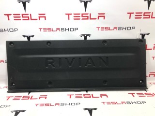 Накладка багажника внутренняя (пластик), ориг. номер PT00000353-H, Rivian R1T 2021-2024