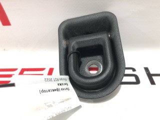 Петля (фиксатор) багажа, ориг. номер PT00000351-H, PT00000368-E, Rivian R1T 2021-2024