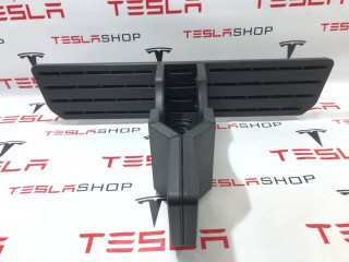 Отделка багажника, ориг. номер PT00000354, PT00002004, PT00041003D, PT00041007D, Rivian R1T 2021-2024