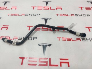 Патрубок системы охлаждения (RIVIAN R1T), ориг. номер PT00061744-C, Rivian R1T 2021-2024