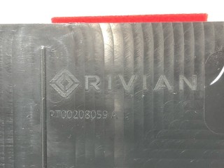 Бокс для хранения, ориг. номер PT00208059A, PT00208060, Rivian R1T 2021-2024
