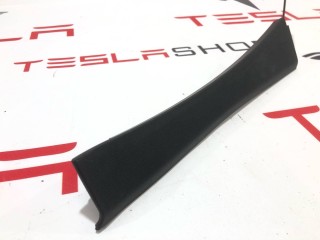 Накладка стойки А, (средняя высота), ориг. номер 1002515-00-D, Tesla Model S