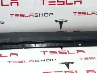 Накладка порога рокерной панели, ориг. номер 1497650-00-B, 1497745-00-C, Tesla Model Y 2020-2026