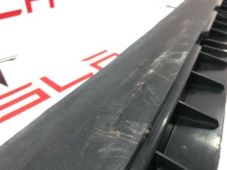 Накладка порога рокерной панели, ориг. номер 1497650-00-B, 1497745-00-C, Tesla Model Y 2020-2026