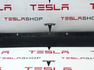 Накладка порога рокерной панели, ориг. номер 1497741-00-B, 149764900B, Tesla Model Y 2020-2026