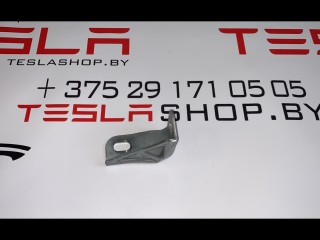 Кронштейн каркаса центральной панели, ориг. номер 1508647-00-A, Tesla Model 3 2017-2021