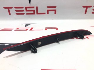 Отражатель заднего бампера, ориг. номер 1565581-00-A, 1563723, Tesla Model S