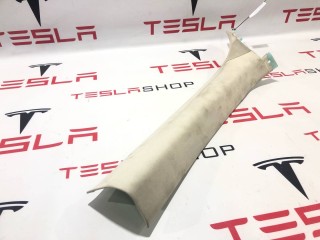 Накладка стойки А, ориг. номер 1002485-00-I, Tesla Model S
