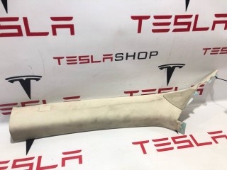 Накладка стойки А, ориг. номер 1002485-00-I, Tesla Model S