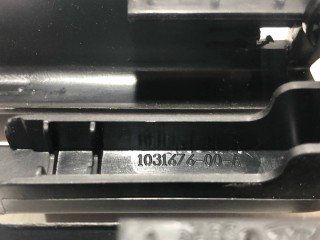 Заглушка салазки сиденья, ориг. номер 1031676-00-A, Tesla Model S 2016-2021