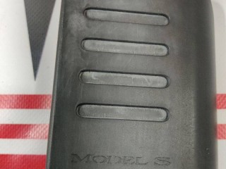 Панель для отдыха ноги водителя, ориг. номер 6005968-00-C, Tesla Model S