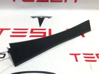 Накладка стойки А, (средняя высота), ориг. номер 1007711-00-D, Tesla Model S