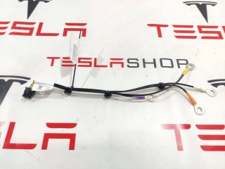 прочая запчасть, ориг. номер 1045127-00-B, Tesla Model S 2012-2016