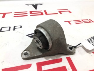 Кронштейн крепления заднего мотора, ориг. номер 1028034-00-B, Tesla Model S