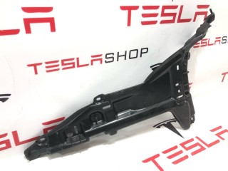 Кронштейн внутренний стойки C, ориг. номер 1009272-00-D, Tesla Model S