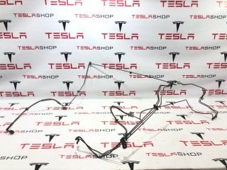 прочая запчасть, ориг. номер 6008135-00-E, Tesla Model S 2012-2016